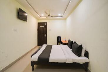 Oyo Hotel Sky Line