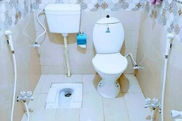 پانسیون Galaxy Inn Karachi