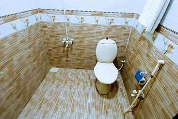 پانسیون Galaxy Inn Karachi