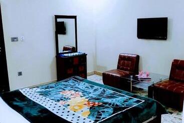 پانسیون Galaxy Inn Karachi