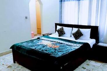 پانسیون Galaxy Inn Karachi