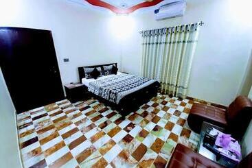 پانسیون Galaxy Inn Karachi