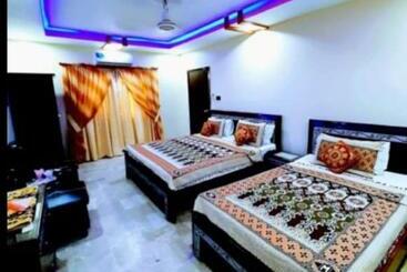 پانسیون Galaxy Inn Karachi