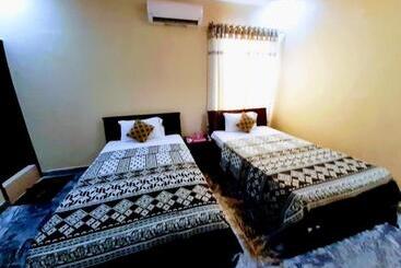پانسیون Galaxy Inn Karachi