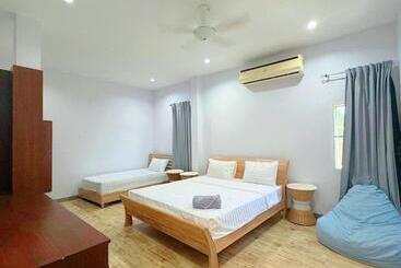پانسیون Rawai Valley Resort