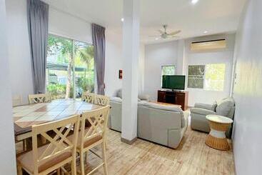 پانسیون Rawai Valley Resort