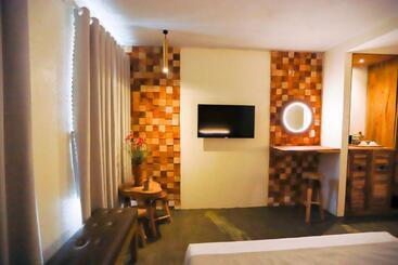 Rustic Hotel Quy Nhon Powered By Aston