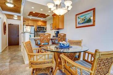 The Whaler Resort: Suite 515~studio With Stunning Center Courtyard & Ocean Views