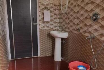 Bed and Breakfast The Transit Stay Guwati