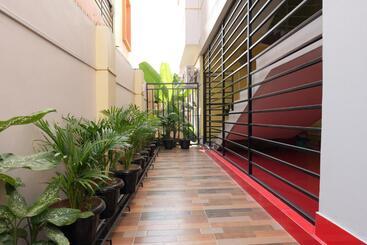 Bed and Breakfast The Transit Stay Guwati
