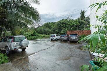 تختخواب و صبحانه Victoria Homestay 63 Tran Hung Dao 1 Minute Walking To Beach