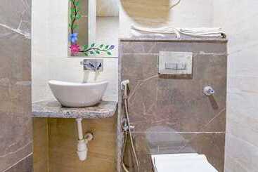 Fabhotel Bohra International