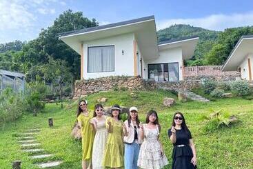 هتل A Little Hill Retreat