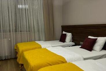 هتل Grand Delux