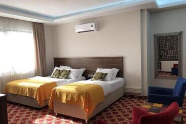 هتل Grand Delux