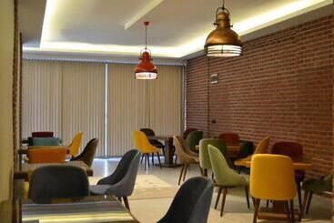 هتل Grand Delux