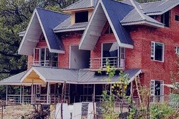 호텔 Marina Resort Pahalgam