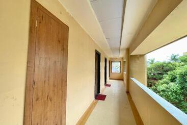 هتل Rockbay ! Puri, Swimming Pool Lift And Parking Facility Near Sea Beach & Temple Breakfast Included