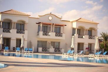 هتل Royal Club 24 Hours All Inclusive   Marina Sharm