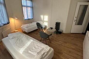 펜션 Center Apartments