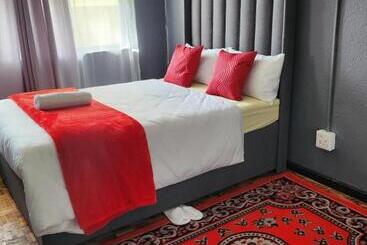 پانسیون Excel Accommodation