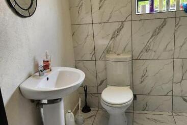 پانسیون Excel Accommodation