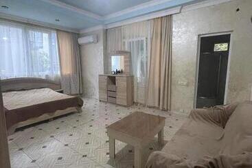پانسیون Guesthouse Nuri