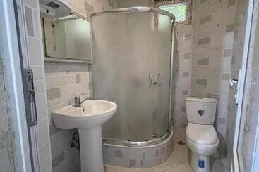 پانسیون Guesthouse Nuri