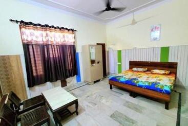 پانسیون Rk Guest House Near Airport And Golden Temple