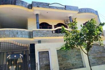 پانسیون Rk Guest House Near Airport And Golden Temple