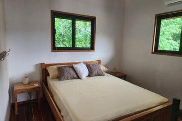پانسیون Turtle Suite