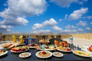 پانسیون Venus Pyramids Inn   Top Roof Access W Free Break Fast