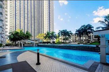 Staycation In Manila