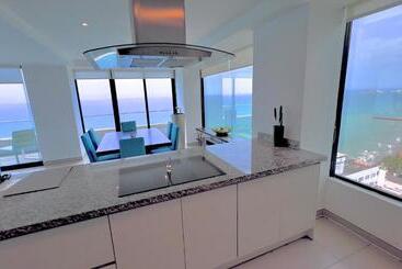 The Best Luxury Penthouse   Beach View