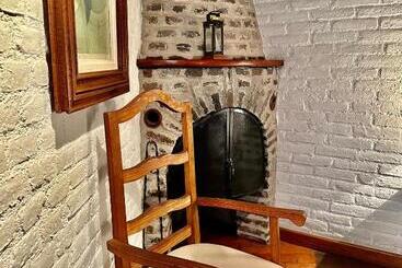 Vive En Un Castillo En Valle De Bravo