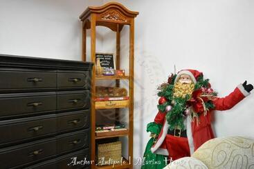 Anchor Antipolo  Marina House Bed & Breakfast