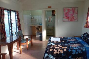 تختخواب و صبحانه Oceanview Mountain Lodge