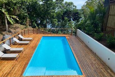 تختخواب و صبحانه The Lodge At Punta Rica  Hilltop Eco Lodge With Views & Pool