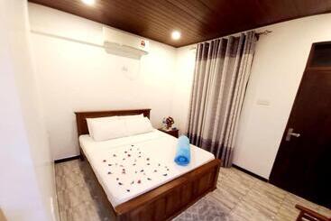 Dinu Lanka Resort