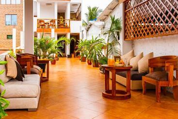 Exclusive Condo Galapagos And Beyond 1