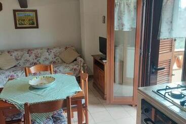 هتل Agriturismo La Verde Rosa