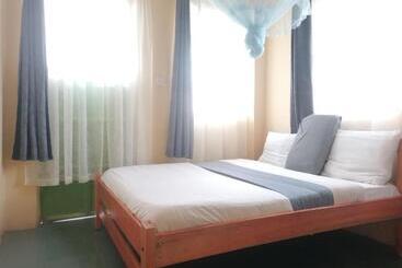 هتل Forest Green Inn