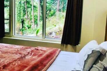 هتل Mcleodganj Inn Yogi