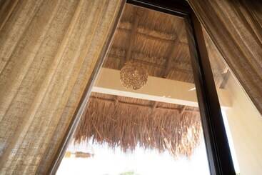 هتل Yax Kiin Casa Boutique