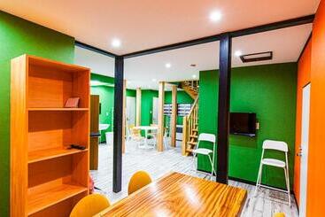 هتل Yuzawa Onsen Lodge 1min To Lift House