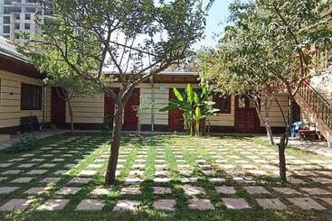 Injir Hostel