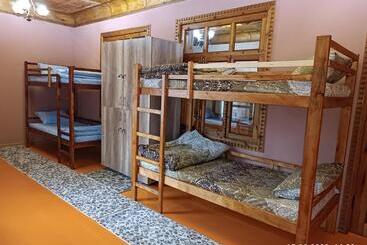 Injir Hostel