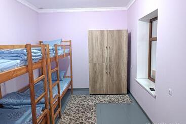 Injir Hostel