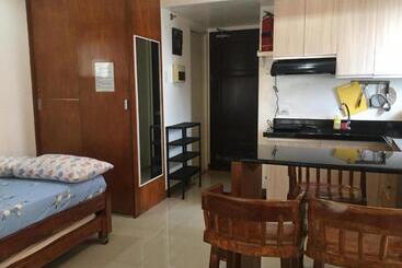 Mabolo Garden Flat A9 Rooftop Pool Shortwalk To Ayala Mall