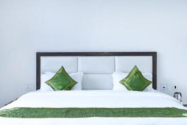 Parkside   Hotel Trance
